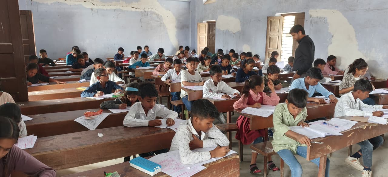 आजमगढ़ 08 मार्च– उ0प्र0 भवन एवं अन्य सन्निर्माण कर्मकार कल्याण बोर्ड, के अन्तर्गत पंजीकृत निर्माण श्रमिकों के बच्चों व कोरोना काल में निराश्रित