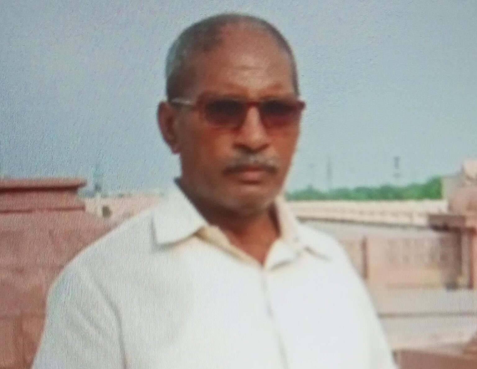 ट्रैक्टर-ट्रॉली से भिड़ी बाइक, 63 वर्षीय किसान की मौत, परिवार में पसरा मातम