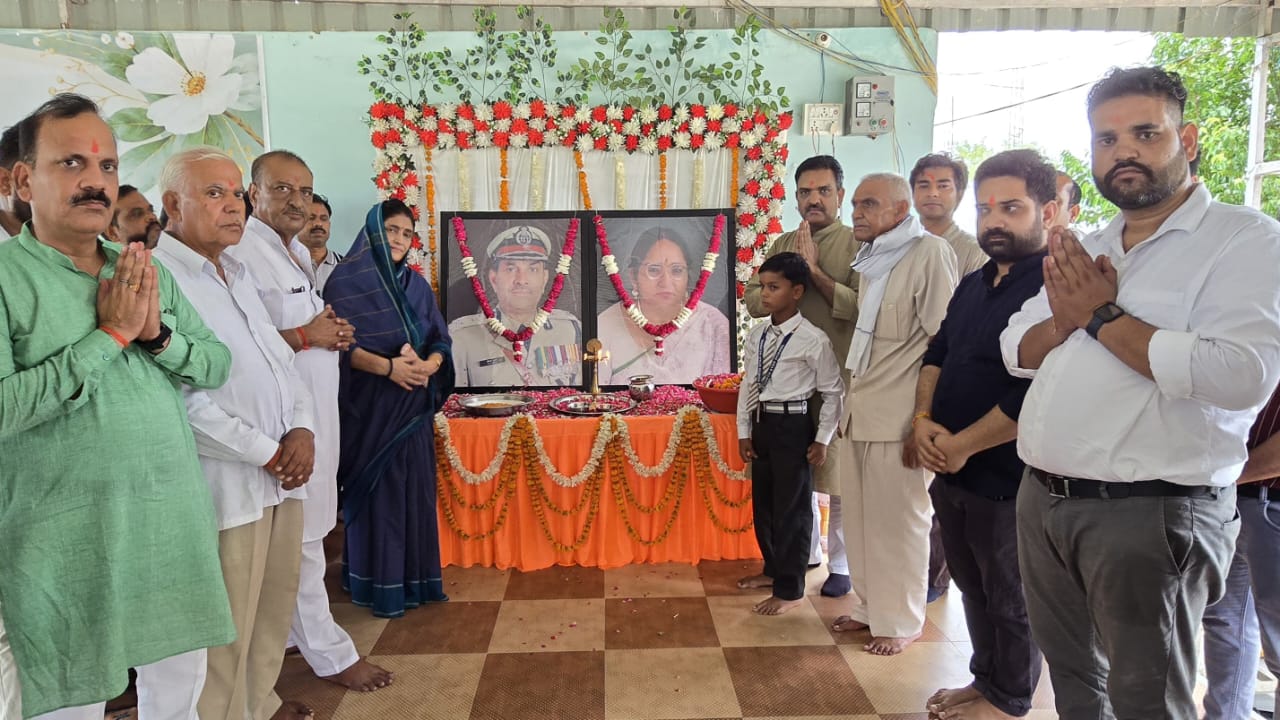 माता-पिता के संस्कारों को नमन, ‘अरुण-शशि आत्म मिलन दिवस’ पर भावुक हुए असीम अरुण