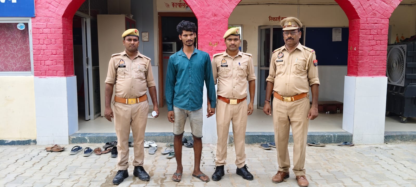 50 पुड़िया हेरोइन के साथ शातिर तस्कर गिरफ्तार, सरायमीर पुलिस की बड़ी कार्रवाई