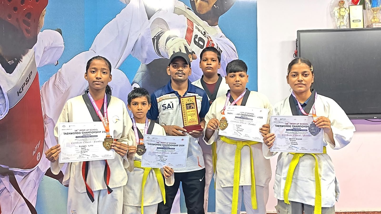 18वीं इंटरस्कूल स्टेट ताइक्वांडो चैंपियनशिप में आजमगढ़ पुलिस लाइन का शानदार प्रदर्शन