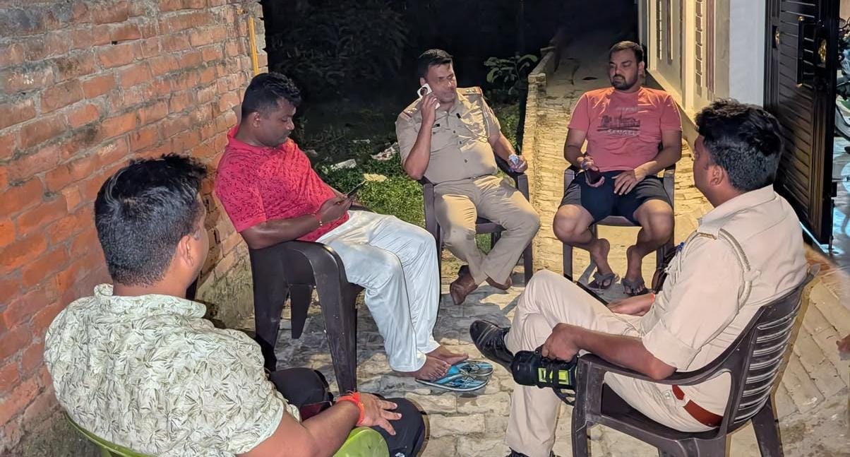 पुलिसिया बंदिशों से नहीं दबेगी छात्रों की आवाज़: हाउस अरेस्ट के बाद अमर बहादुर यादव का तीखा हमला