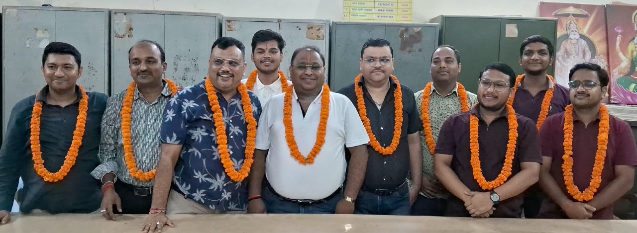 अग्रवाल युवा समाज की नई कार्यकारिणी गठित