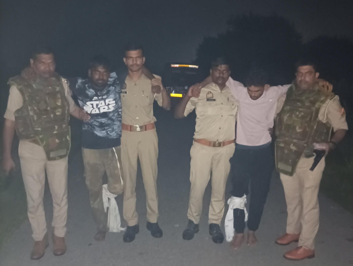 तहबरपुर पुलिस की मुठभेड़ में 25-25 हजार के दो इनामी चोर घायल गिरफ्तार