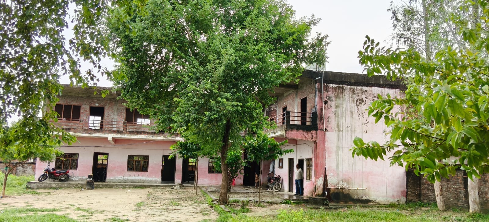 मदरसा जामिया नुरूल उलूम की मान्यता निलंबित करने पर हाईकोर्ट की रोक, फर्जी दानपत्र से मदरसा मान्यता का मामला