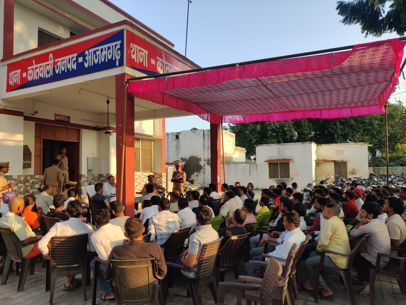 नवरात्रि, दुर्गा पूजा और दशहरा को लेकर कोतवाली में हुई बैठक, आयोजकों को दिए गए दिशा-निर्देश